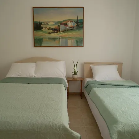Walnuthouse Daire Dikella Dış mekan fotoğraf